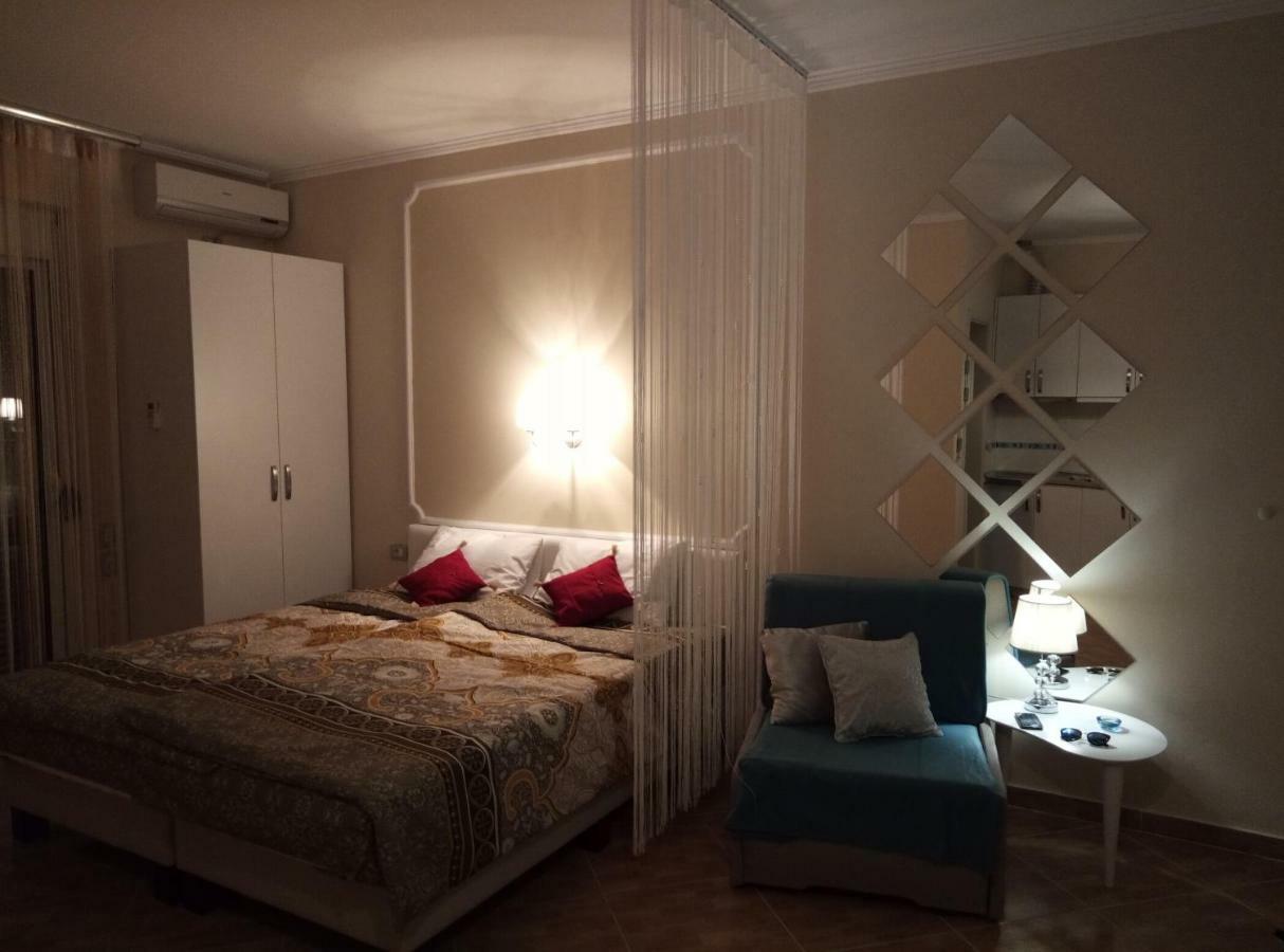 Elen Apartment - Adults Only Orikum Luaran gambar